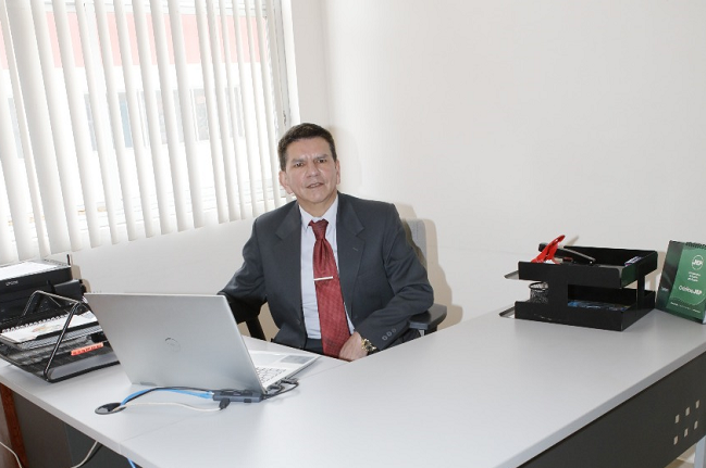 Vicerrector Vespertino: Mgs. Carlos Vanegas C.